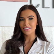 Holly nolan | Chiropractor